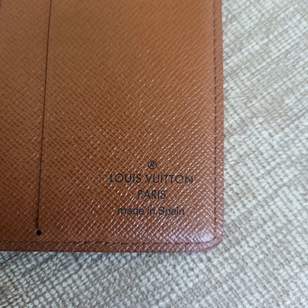 Authentic LOUIS VUITTON Monogram Canvas Leather Card Bifold Wallet
